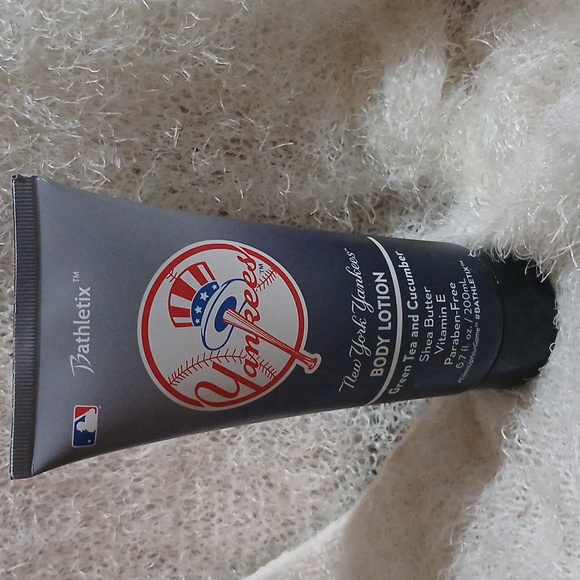 YANKEES MEN Green Tea and Cucumber Lotion clean Up Your Game NWT - Picture 3 of 6